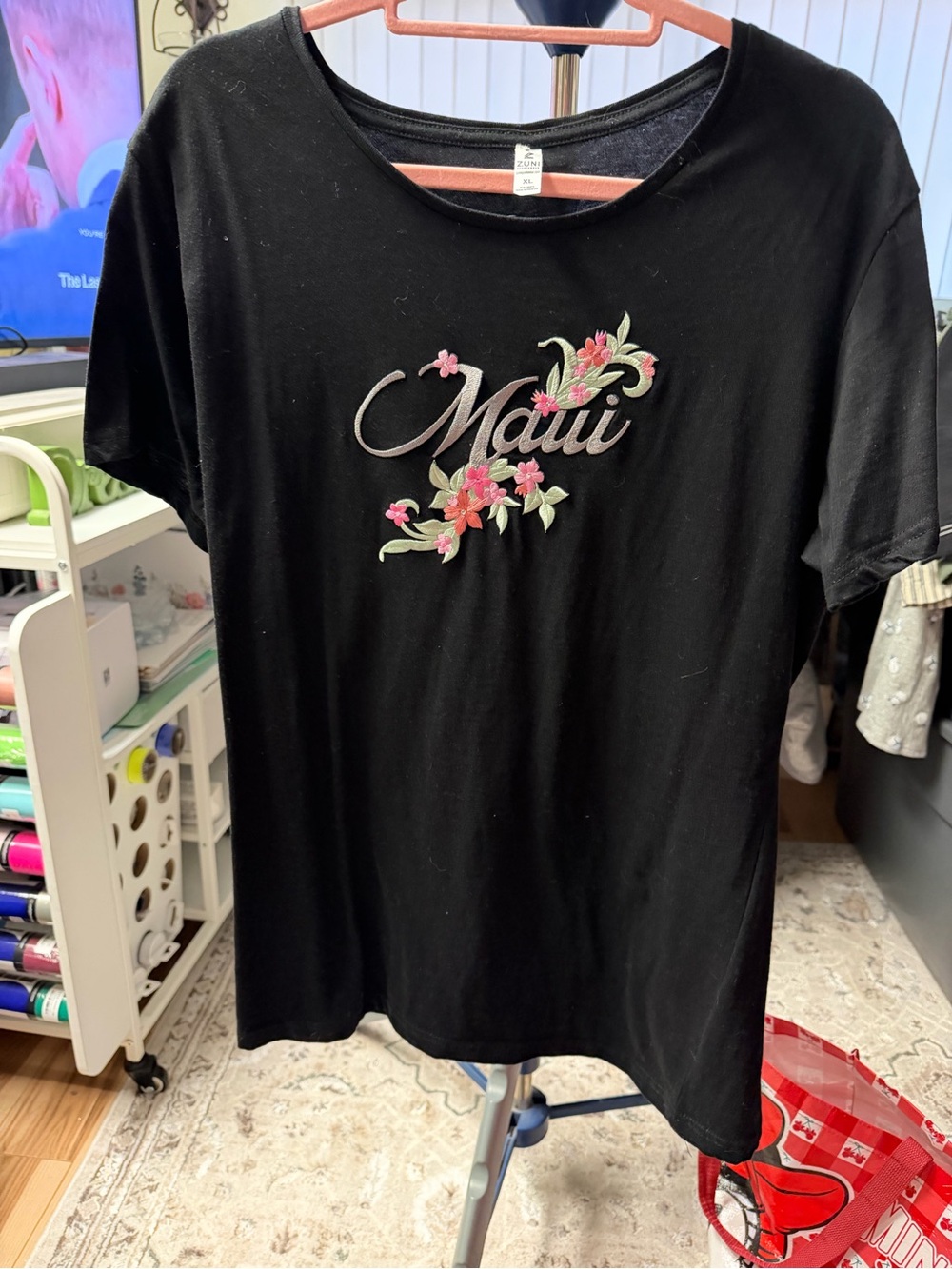 New XL Black Maui Floral Graphic Tee - Women's Casual Top